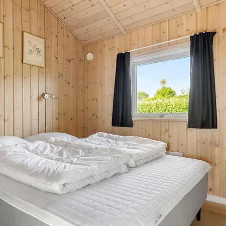 Pet Friendly In With Sauna - F04167 Ferienhaus *