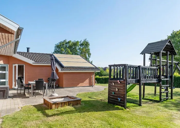 Pet Friendly In With Sauna - F04167 *